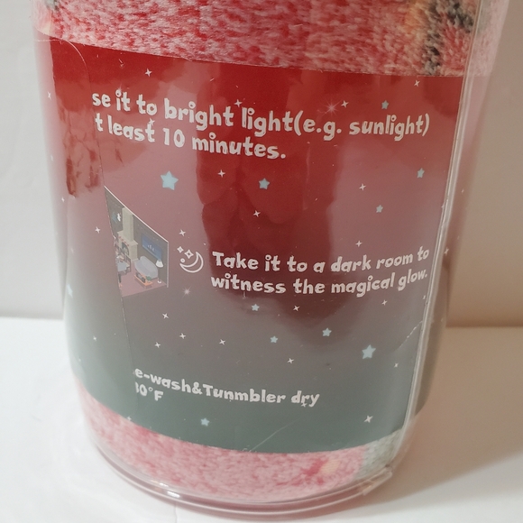 Forestar Glow in the Dark Wearable Kids Christmas Throw Blanket 50" x 60" - Picture 10 of 11